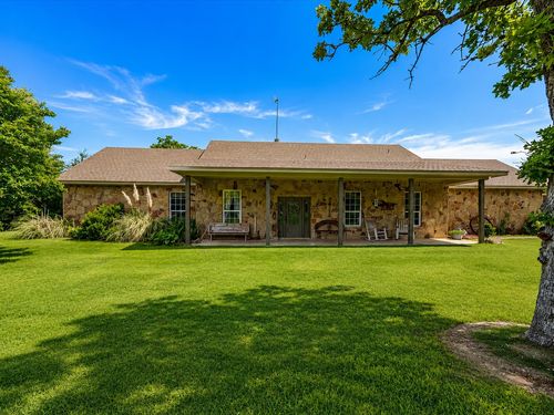 426 County Road 3435, Paradise, TX, 76073-2264 | Card Image
