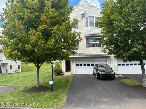11 Nicole Ln, Hazleton, PA, 18202-8029 | Card Image