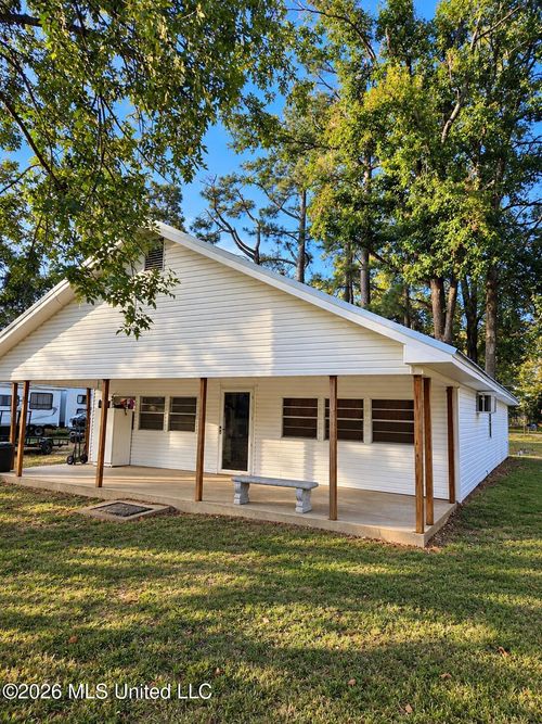 81 Ellzey Rd, Sardis, MS, 38666-5539 | Card Image