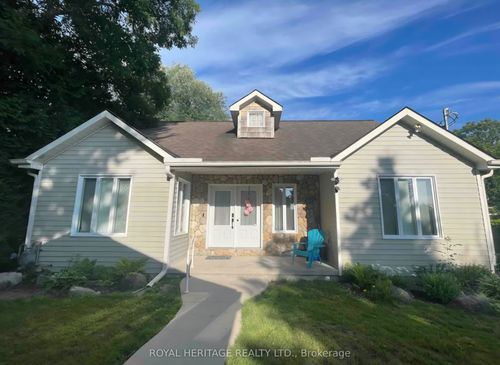 3911 Menoke Beach Rd, Severn, ON, L3V0T9 | Card Image