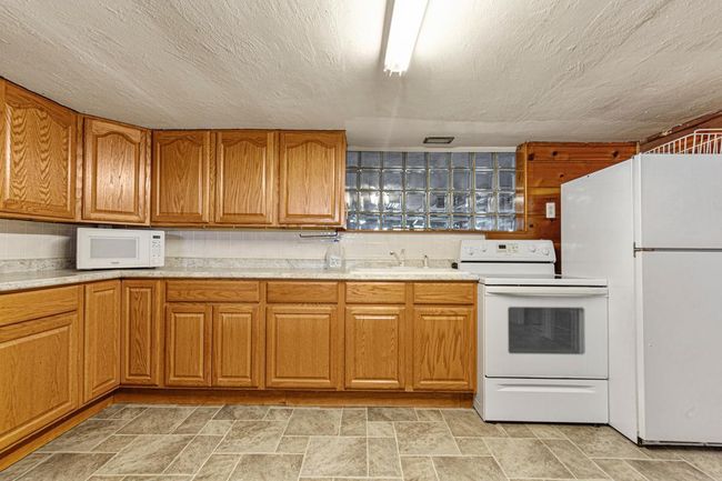 Lower Level Kitchen View 2.jpg | Image 29