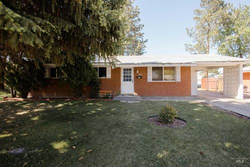 950 E 16th N, Mountain Home, ID, 83647-1723 | Card Image
