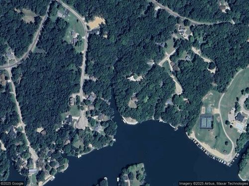 16 Country Club Dr, Putnam, IL, 61560-9541 | Card Image