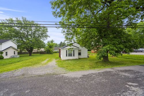 131 Old Westmoreland Rd, Portland, TN, 37148-1927 | Card Image