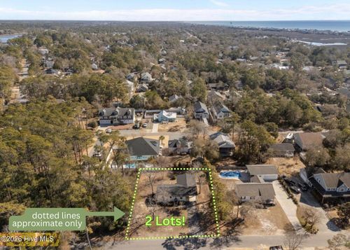 130 Nw 25th St, Oak Island, NC, 28465-7513 | Card Image