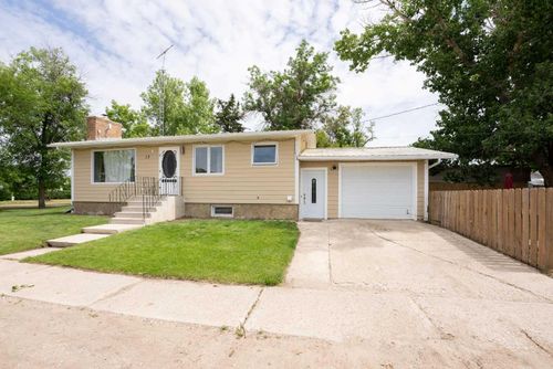 17 2 Street, Champion, AB, T0L0R0 | Card Image