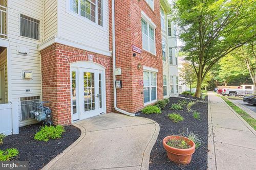 5218-5218 Wagon Shed Cir, OWINGS MILLS, MD, 21117-6177 | Card Image