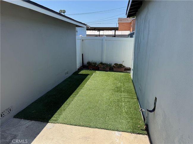 4213 W 166 Th St, Home with 2 bedrooms, 1 bathrooms and 1 parking in Lawndale CA | Image 11