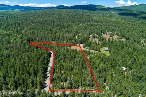 306 Pinewood Ln, Cocolalla, ID, 83813-8400 | Card Image