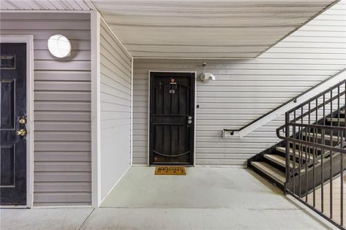 6203 Fairington Ridge Cir, Lithonia, GA, 30038-5604 | Card Image