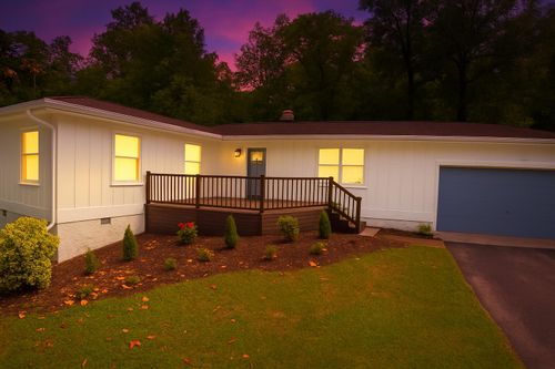 950 Altamont Rd, Chattanooga, TN, 37415-6388 | Card Image