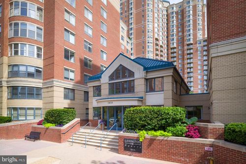 apt-504w-3835 9th St N, ARLINGTON, VA, 22203-5813 | Card Image
