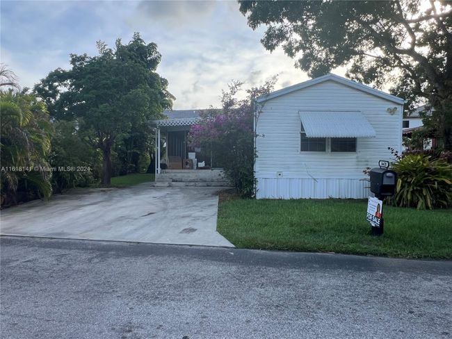 34420 Sw 188 Ave. Lot 137, House other with 2 bedrooms, 2 bathrooms and null parking in Homestead FL | Image 10