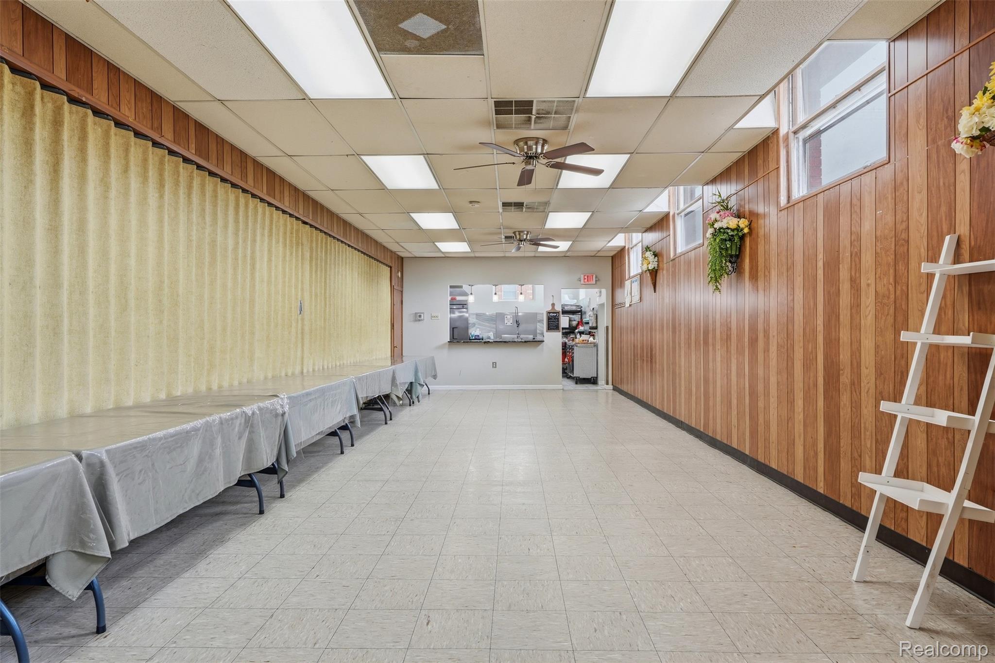 Commercial Sale in Ecorse 4