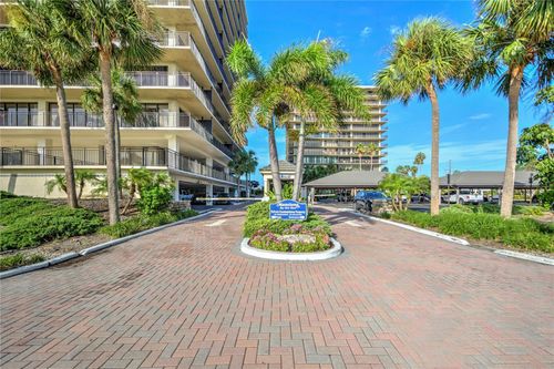 606-7600 Bayshore Drive, TREASURE ISLAND, FL, 33706 | Card Image