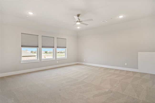 Gameroom on the second level | Image 32