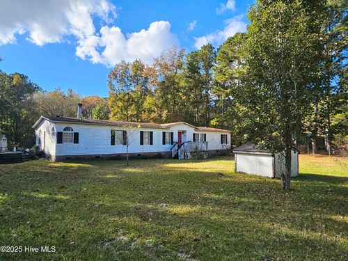 3425 Blueberry Rd, Currie, NC, 28435-5843 | Card Image
