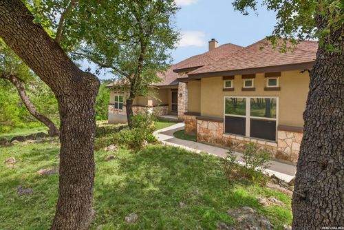 806 Shady Holw, New Braunfels, TX, 78132-2331 | Card Image