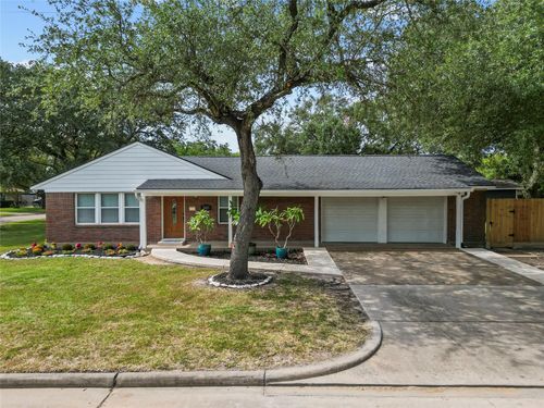 1403 15th St N, Texas City, TX, 77590-5307 | Card Image