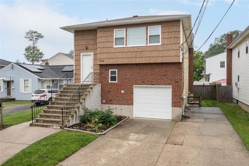 1444 Park Ave, N Merrick, NY, 11566-1839 | Card Image