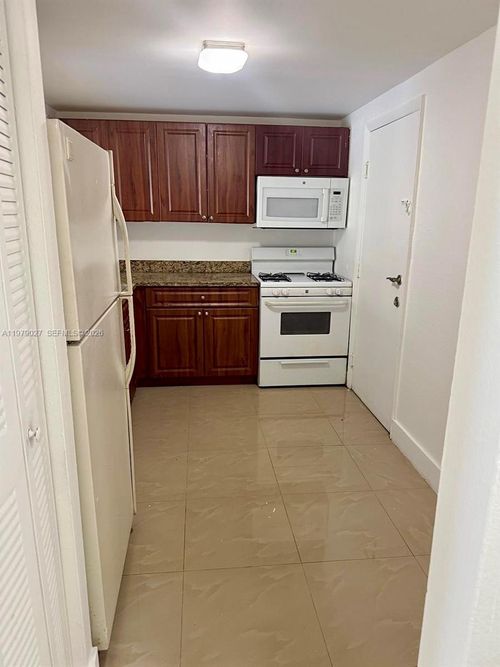apt-n104-17911 Nw 68th Ave, Hialeah, FL, 33015-3973 | Card Image