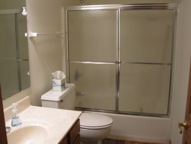 Hall Bath | Image 18