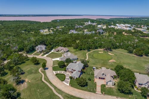 87 Eagle Chase Ln, Pottsboro, TX, 75076-4876 | Card Image