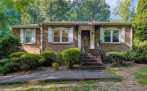 101 Shady Oak Ct, Clemmons, NC, 27012-9357 | Card Image