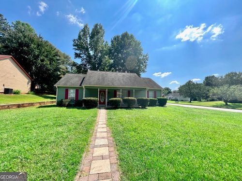 12 Oak St, Newnan, GA, 30263-1052 | Card Image