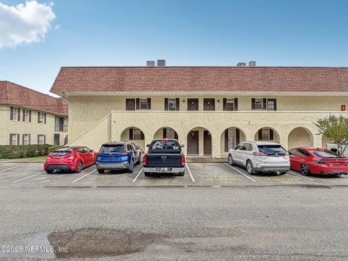 5-1647 El Camino Rd, JACKSONVILLE, FL, 32216-8812 | Card Image