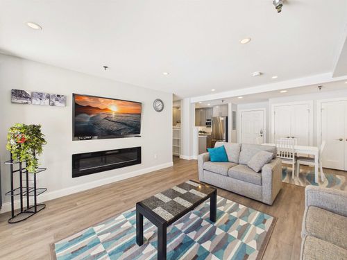 3a8-133 E Mountain Rd, Killington, VT, 05751-9615 | Card Image