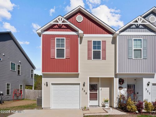 325 Frisco Way, Holly Ridge, NC, 28445-4203 | Card Image