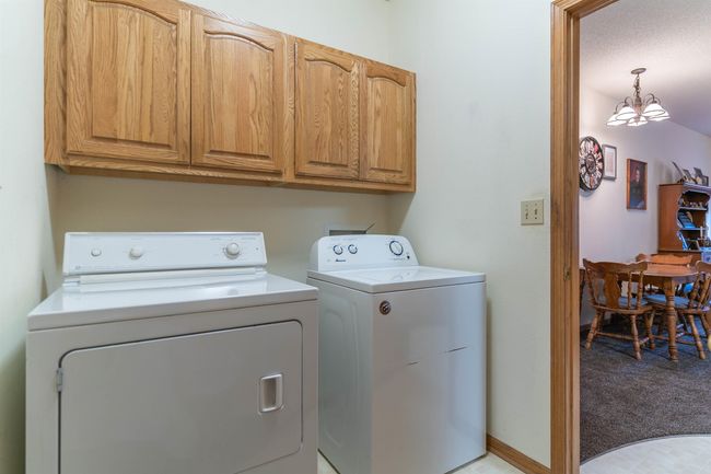 2912 W 4 Th St, Condo with 3 bedrooms, 2 bathrooms and null parking in Cedar Falls IA | Image 21