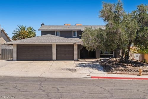 5212 Dancer Way, Las Vegas, NV, 89107-1743 | Card Image