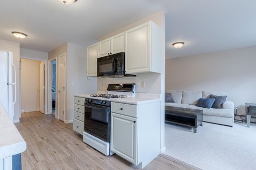 apt-1-91 Winnacunnet Rd, Hampton, NH, 03842-2134 | Card Image