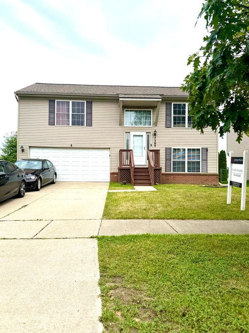 7366 Maplelawn Dr, Ypsilanti, MI, 48197-1883 | Card Image