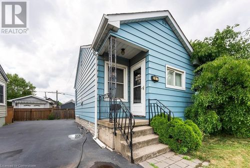 367 Strathearne Avenue, Hamilton, ON, L8H5L2 | Card Image