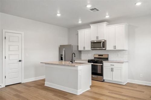 11949 Sw 30th St, Yukon, OK, 73099-0470 | Card Image