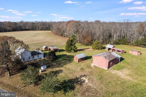 430 Pea Ridge Ln, Warsaw, VA, 22572-2733 | Card Image