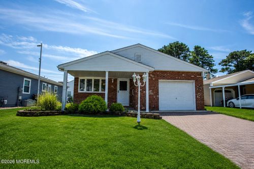 93 Paradise Blvd, Toms River, NJ, 08757-6457 | Card Image