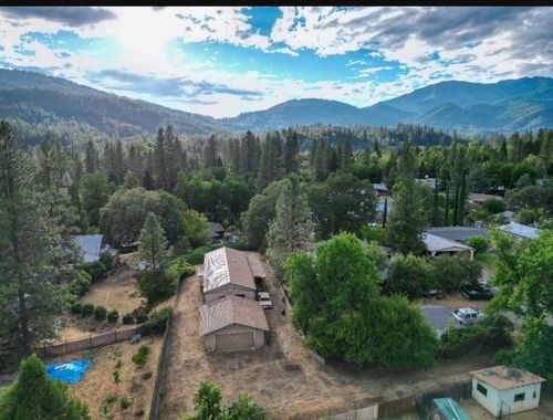 101 Long St, Weaverville, CA, 96093 | Card Image