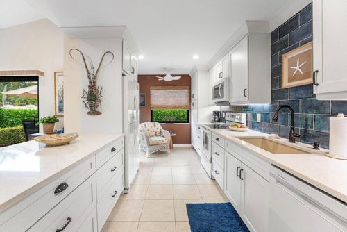 82 Ironwood Way N, Palm Beach Gardens, FL, 33418-3743 | Card Image