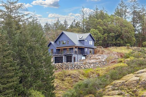 668 Southwood Dr, Victoria, BC, V9B6R9 | Card Image