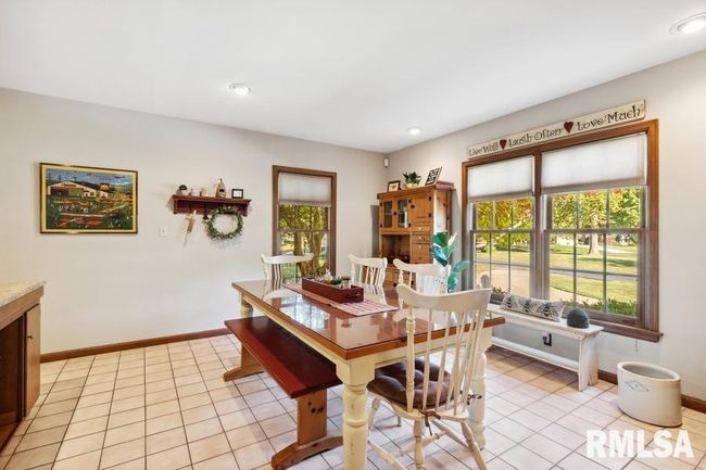 1570 N Academy St, House other with 5 bedrooms, 4 bathrooms and null parking in Galesburg IL | Image 37