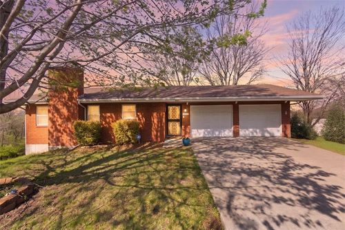 3232 N Forest Ave, Kansas City, MO, 64116-2939 | Card Image