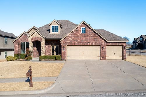 6079 E 143rd St S, Bixby, OK, 74008-3736 | Card Image