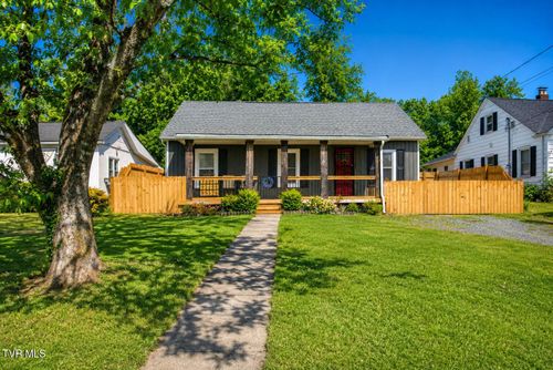 1014 Bluefield Ave, Elizabethton, TN, 37643-3416 | Card Image
