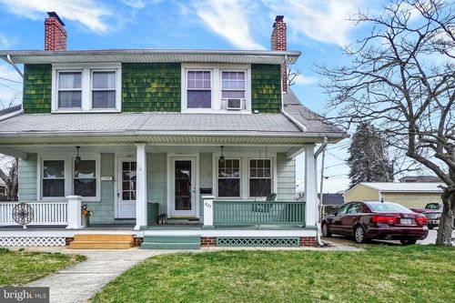 827 Virginia Ave, YORK, PA, 17403-3544 | Card Image