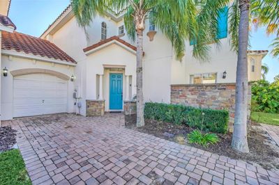 139 Brunello Drive, Townhouse with 5 bedrooms, 3 bathrooms and null parking in Davenport FL | Image 1