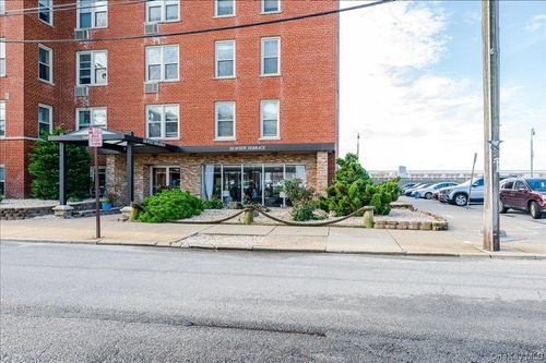 apt-1h-560 W Broadway, Long Beach, NY, 11561-3005 | Card Image